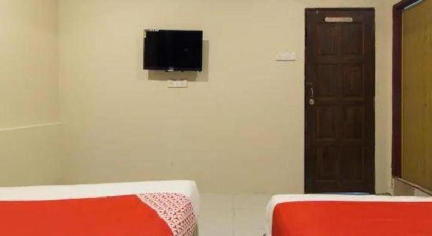 Oyo 44100 Hotel Casavilla Petaling Jaya Exterior foto