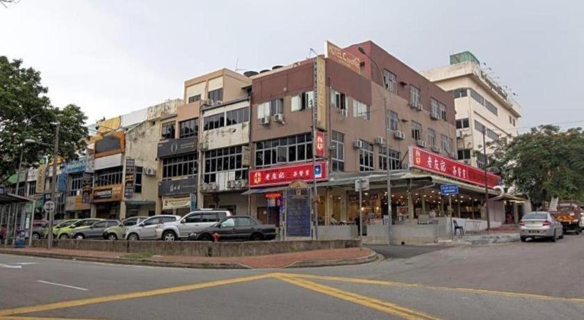 Oyo 44100 Hotel Casavilla Petaling Jaya Exterior foto